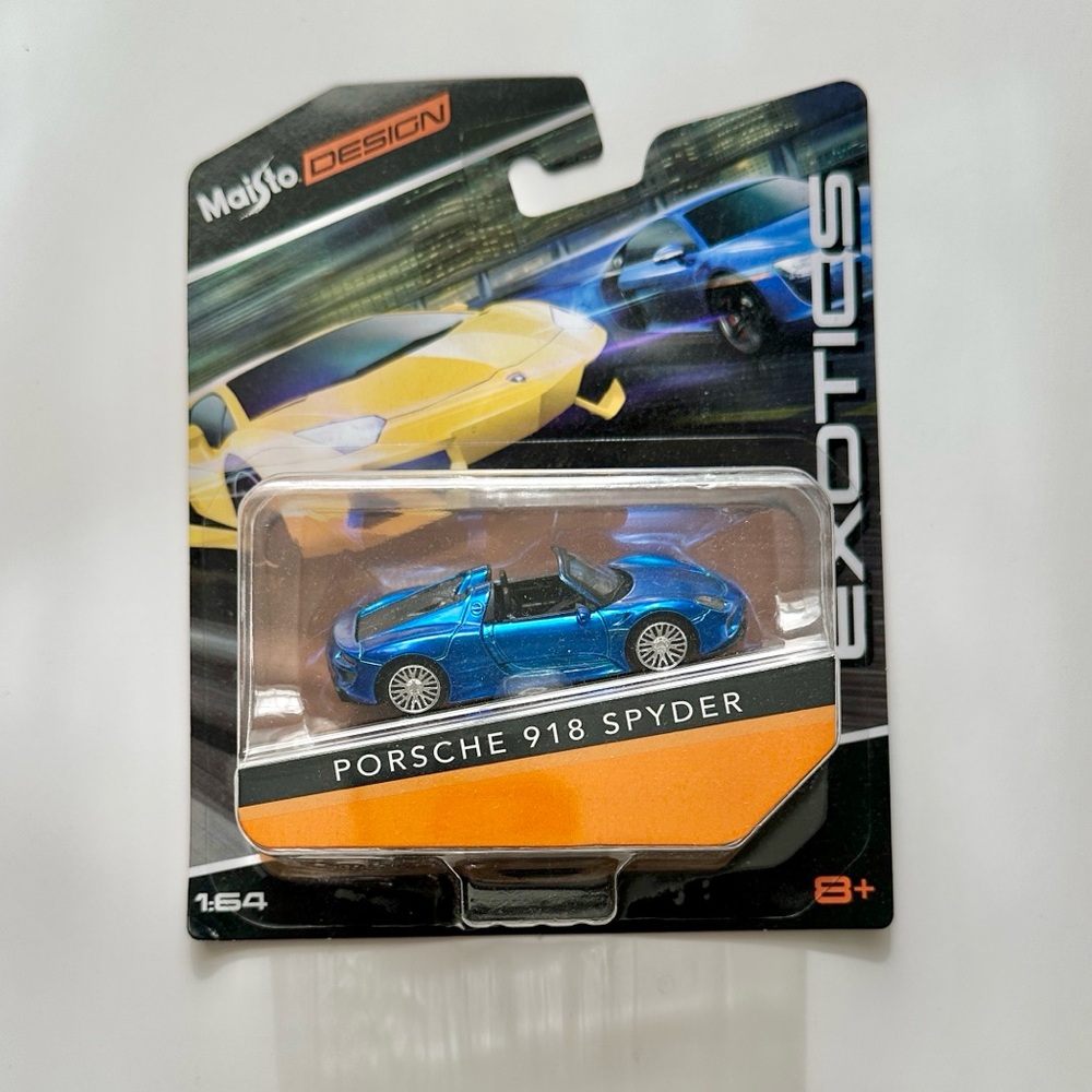 Maisto 1:64 Porsche 918 Spyder Diecast Model